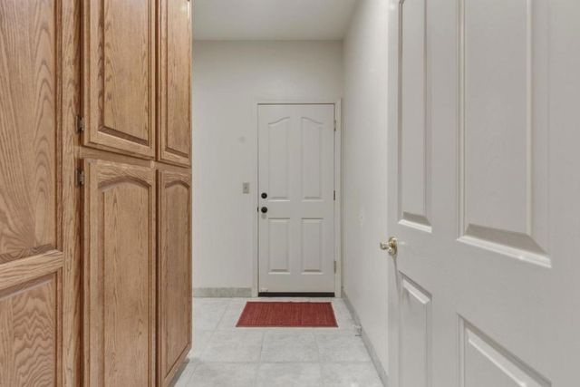 1290 Sonnys Way, Hollister, CA 95023