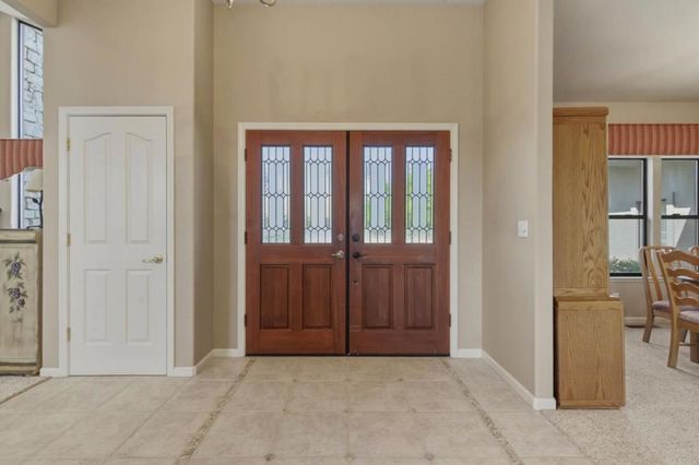 1290 Sonnys Way, Hollister, CA 95023