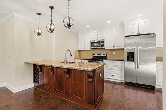 535 Putters Court, Johns Creek, GA 30022