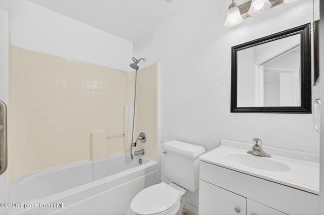 1706 Apache Street NE, Palm Bay, FL 32907