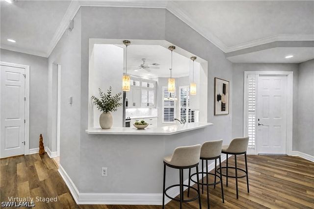 5021 Maxwell CIR 101, Naples, FL 34105