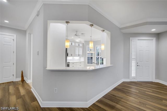 5021 Maxwell CIR 101, Naples, FL 34105