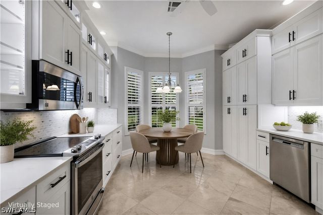 5021 Maxwell CIR 101, Naples, FL 34105