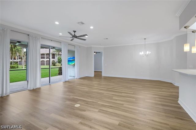 5021 Maxwell CIR 101, Naples, FL 34105