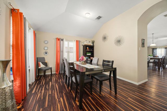 1009 Zeus CIR, Round Rock, TX 78665