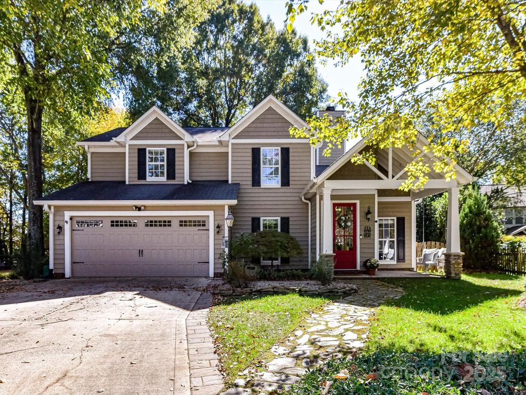 129 Shorecrest Drive, Davidson, NC 28036