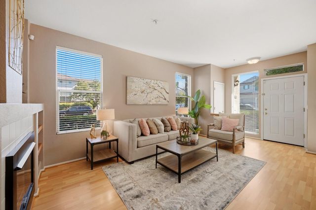 513 Manhattan Place, San Jose, CA 95136