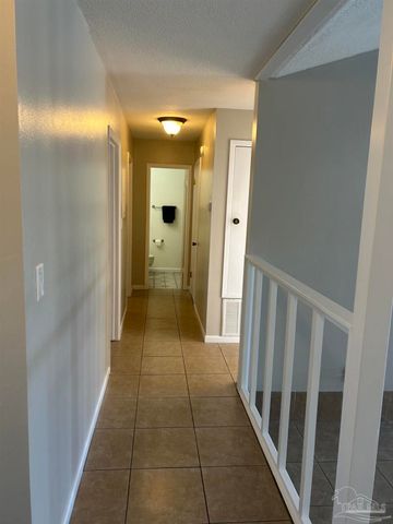 151 Deville Dr, Mary Esther, FL 32569