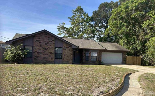 151 Deville Dr, Mary Esther, FL 32569
