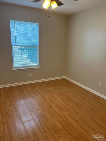 151 Deville Dr, Mary Esther, FL 32569
