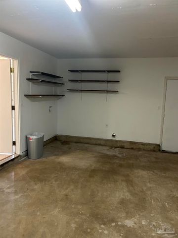 151 Deville Dr, Mary Esther, FL 32569