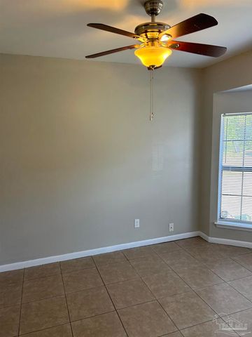 151 Deville Dr, Mary Esther, FL 32569
