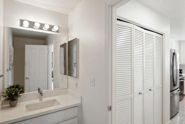 700 Baltic Circle 732, Redwood Shores, CA 94065