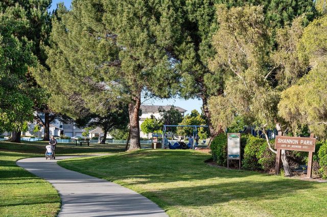 700 Baltic Circle 732, Redwood Shores, CA 94065