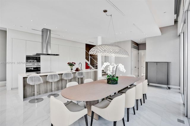 3750 Yacht Club Dr TH1, Aventura, FL 33180