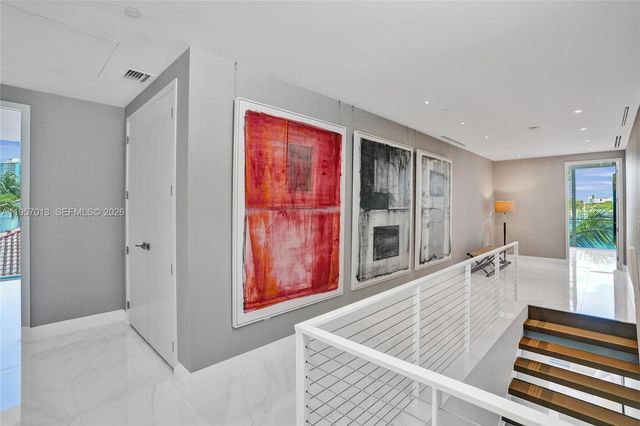 3750 Yacht Club Dr TH1, Aventura, FL 33180