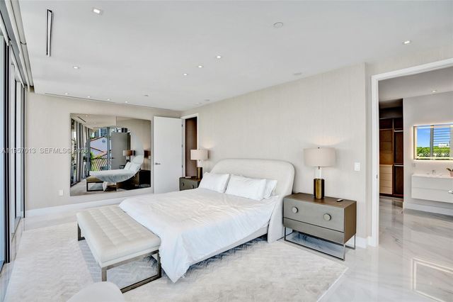 3750 Yacht Club Dr TH1, Aventura, FL 33180