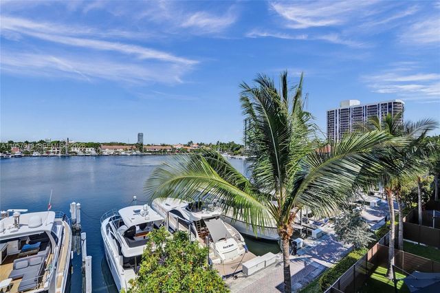 3750 Yacht Club Dr TH1, Aventura, FL 33180