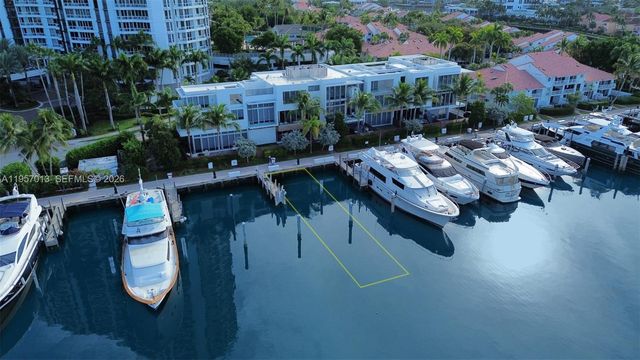 3750 Yacht Club Dr TH1, Aventura, FL 33180