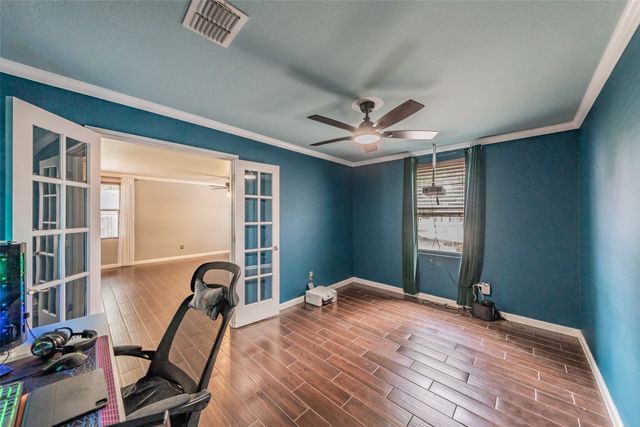 337 Snapdragon Court, Burleson, TX 76028