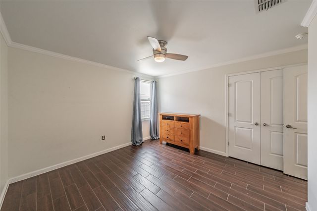 337 Snapdragon Court, Burleson, TX 76028