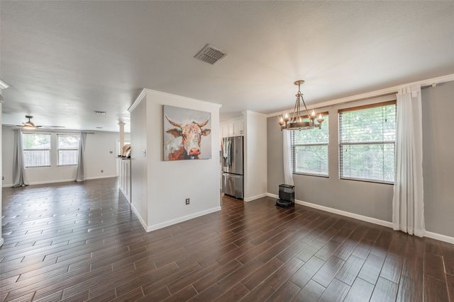 337 Snapdragon Court, Burleson, TX 76028