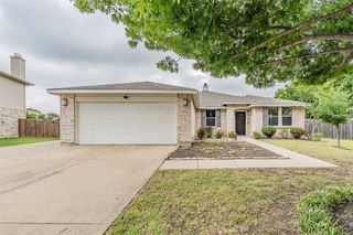 337 Snapdragon Court, Burleson, TX 76028