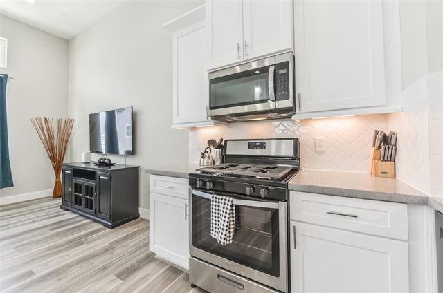 5902 Gardendale Drive B, Houston, TX 77092