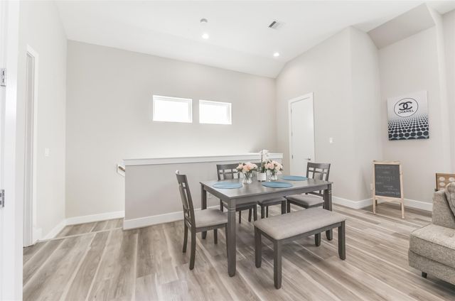 5902 Gardendale Drive B, Houston, TX 77092