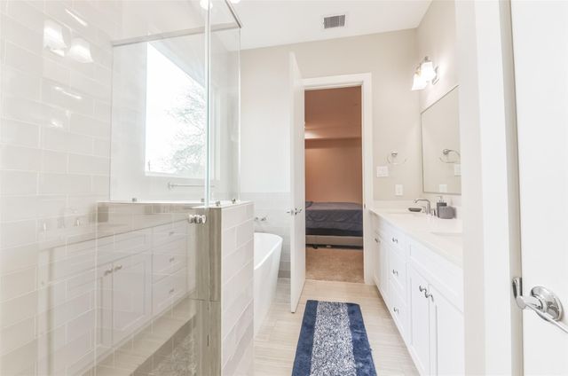 5902 Gardendale Drive B, Houston, TX 77092