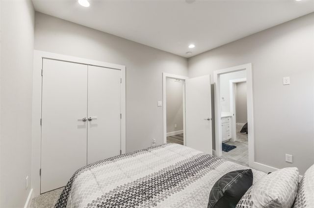 5902 Gardendale Drive B, Houston, TX 77092