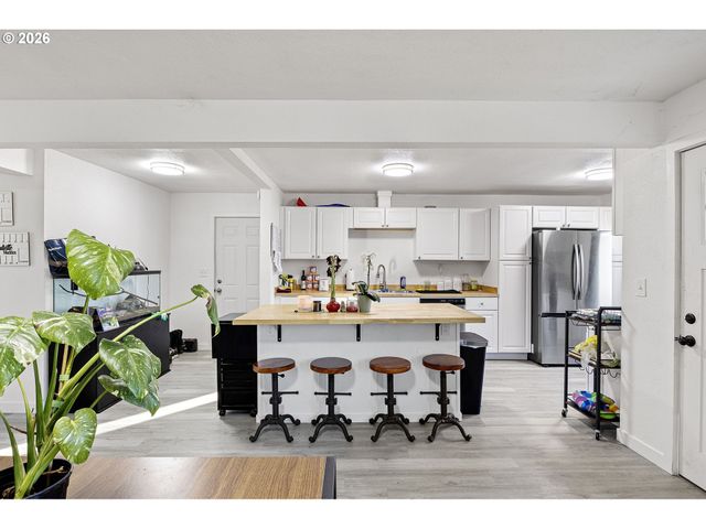 380 Nw CARY St, Winston, OR 97496