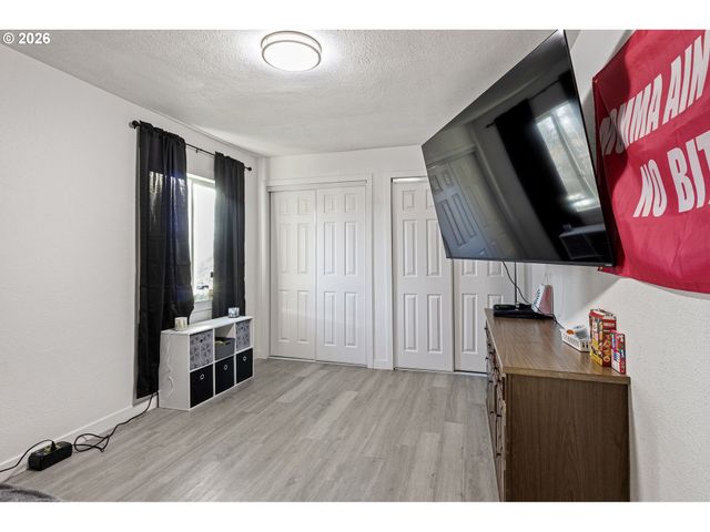 380 Nw CARY St, Winston, OR 97496