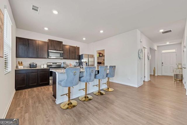 5384 Pennington Court, Atlanta, GA 30349