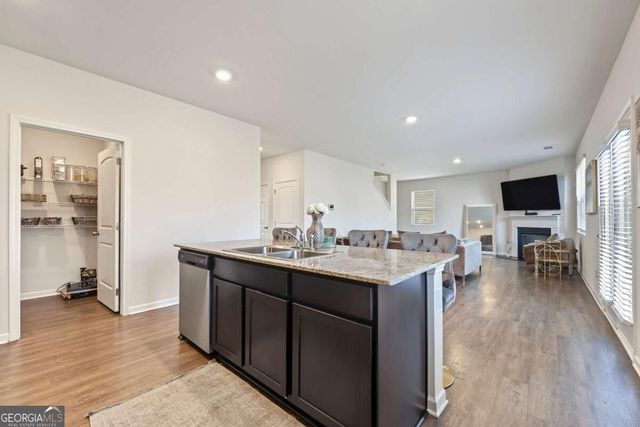 5384 Pennington Court, Atlanta, GA 30349