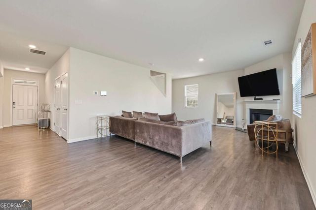5384 Pennington Court, Atlanta, GA 30349