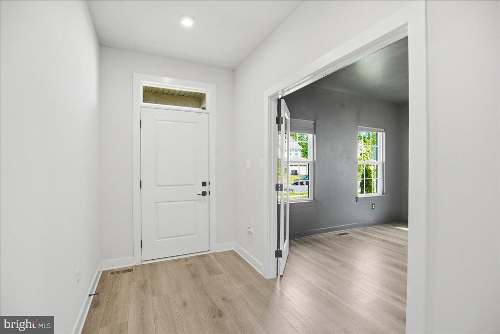 Image 18 of property listing at 3481 MARYLEA CT, Waldorf, MD 20603