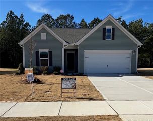 1640 Elk Run Drive, Fayetteville, NC 28312