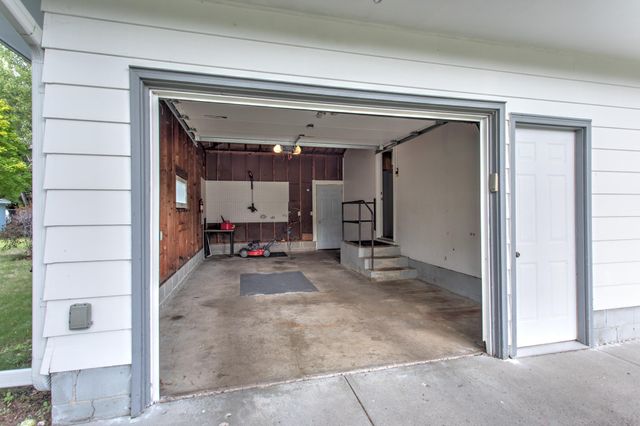 125 Yoho Drive, Anoka, MN 55303