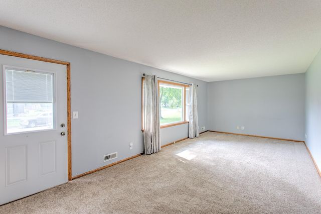 125 Yoho Drive, Anoka, MN 55303