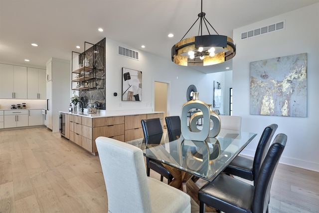 1164 Vistapointe Drive, Park Hills, KY 41011