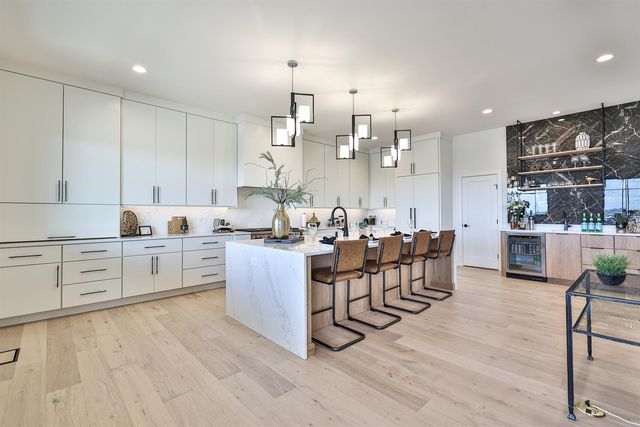 1164 Vistapointe Drive, Park Hills, KY 41011