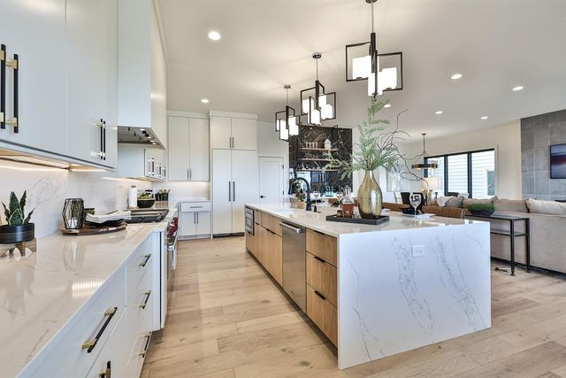 1164 Vistapointe Drive, Park Hills, KY 41011