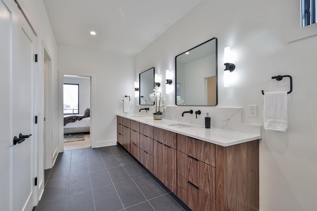 1164 Vistapointe Drive, Park Hills, KY 41011