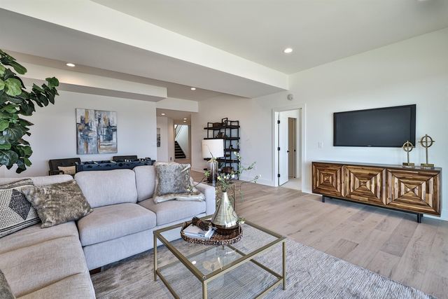 1164 Vistapointe Drive, Park Hills, KY 41011