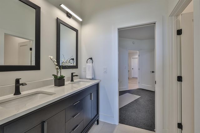 1164 Vistapointe Drive, Park Hills, KY 41011