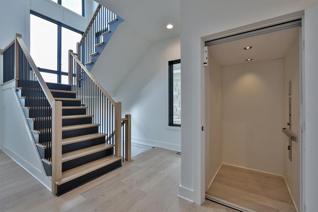 1164 Vistapointe Drive, Park Hills, KY 41011