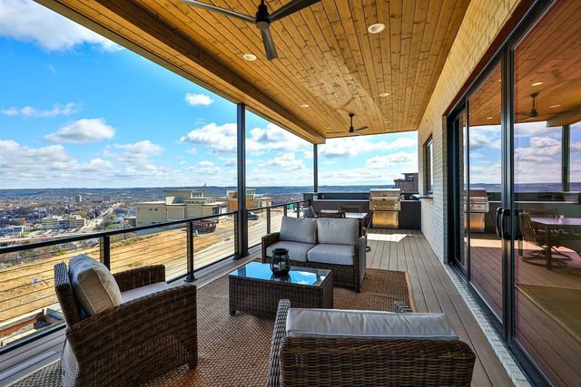 1164 Vistapointe Drive, Park Hills, KY 41011