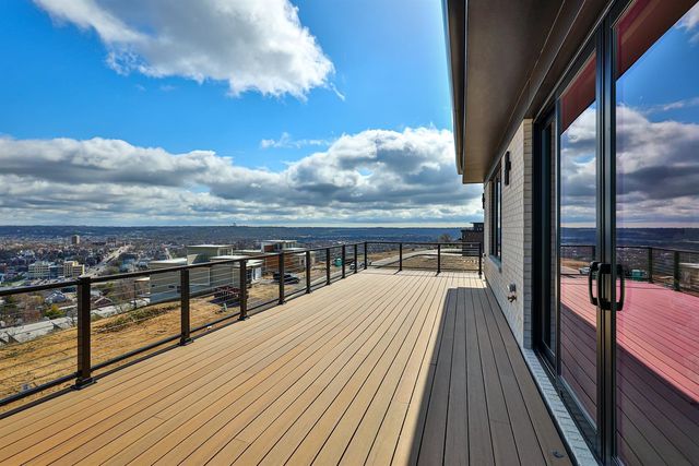 1164 Vistapointe Drive, Park Hills, KY 41011