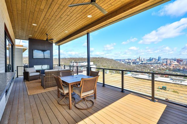 1164 Vistapointe Drive, Park Hills, KY 41011